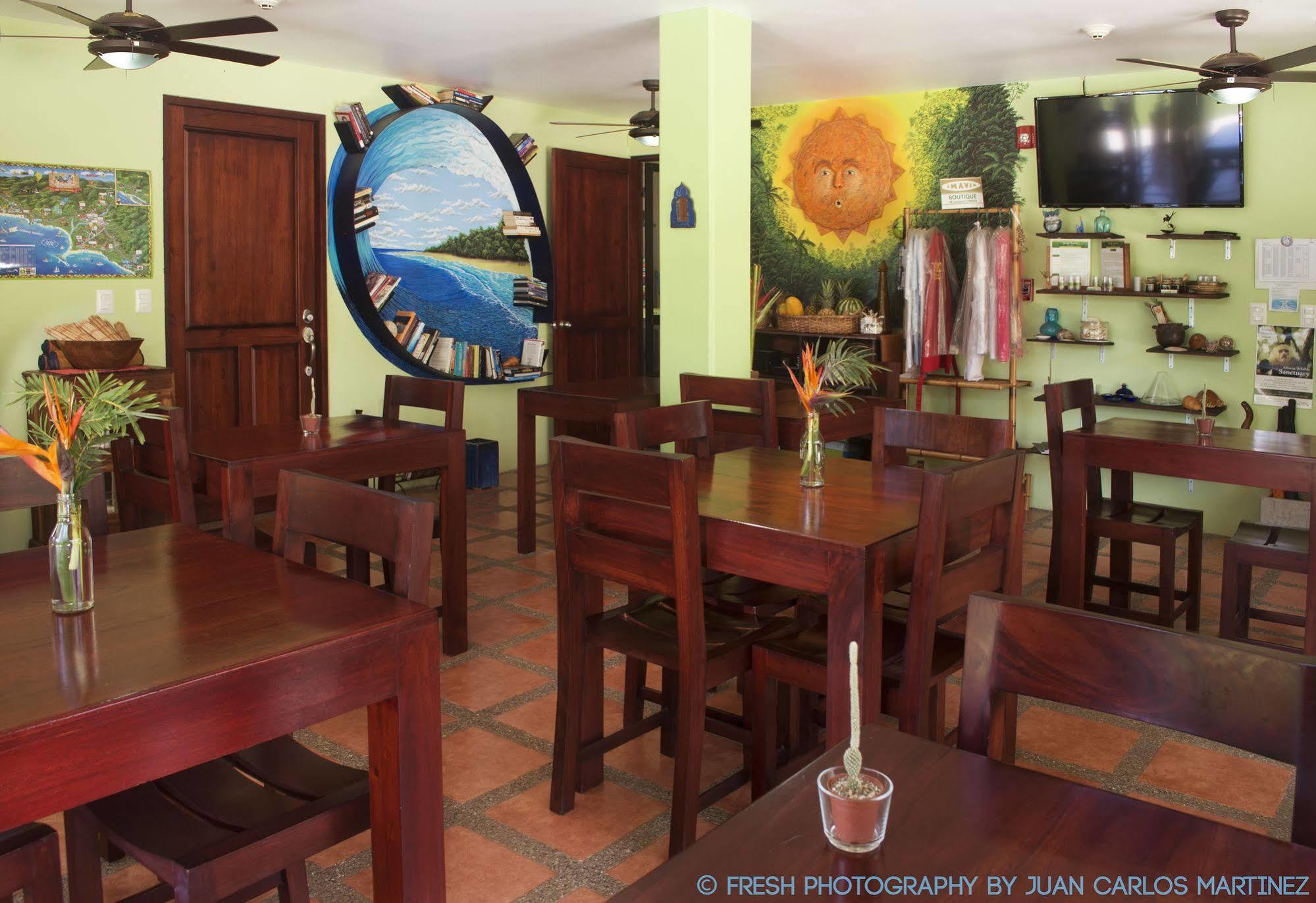 Mavi Surf Hotel Dominical Esterno foto