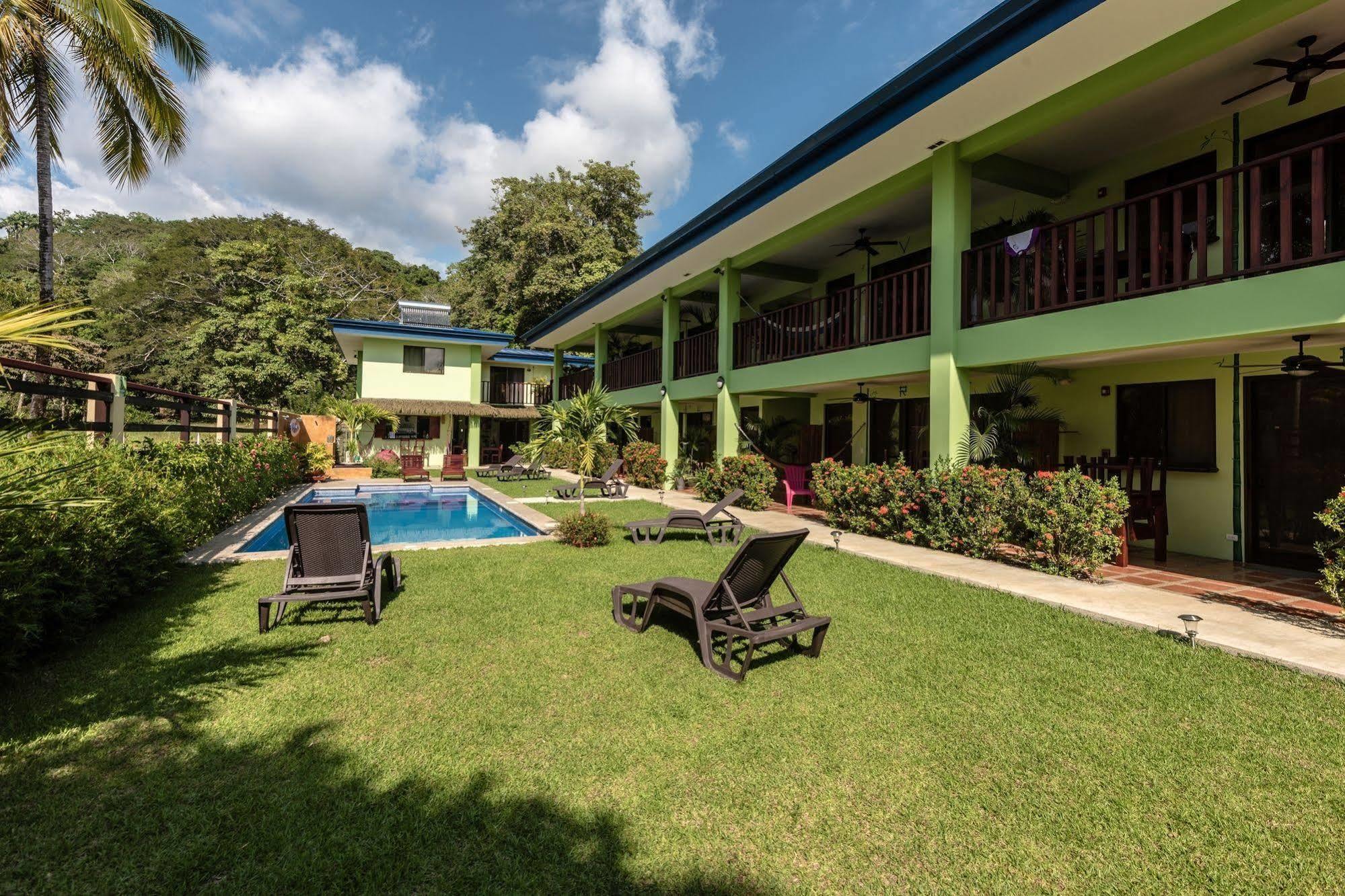 Mavi Surf Hotel Dominical Esterno foto