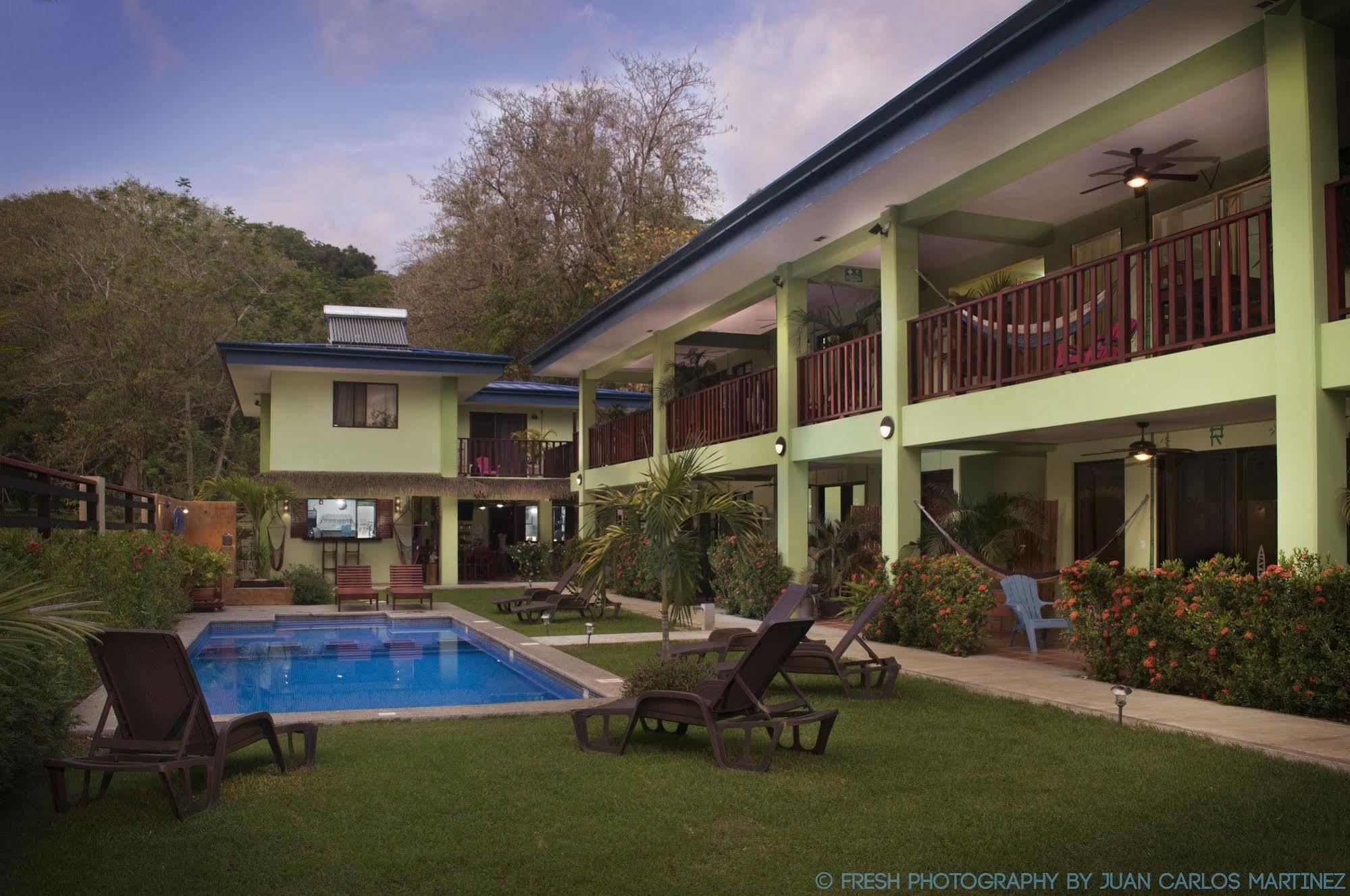Mavi Surf Hotel Dominical Esterno foto