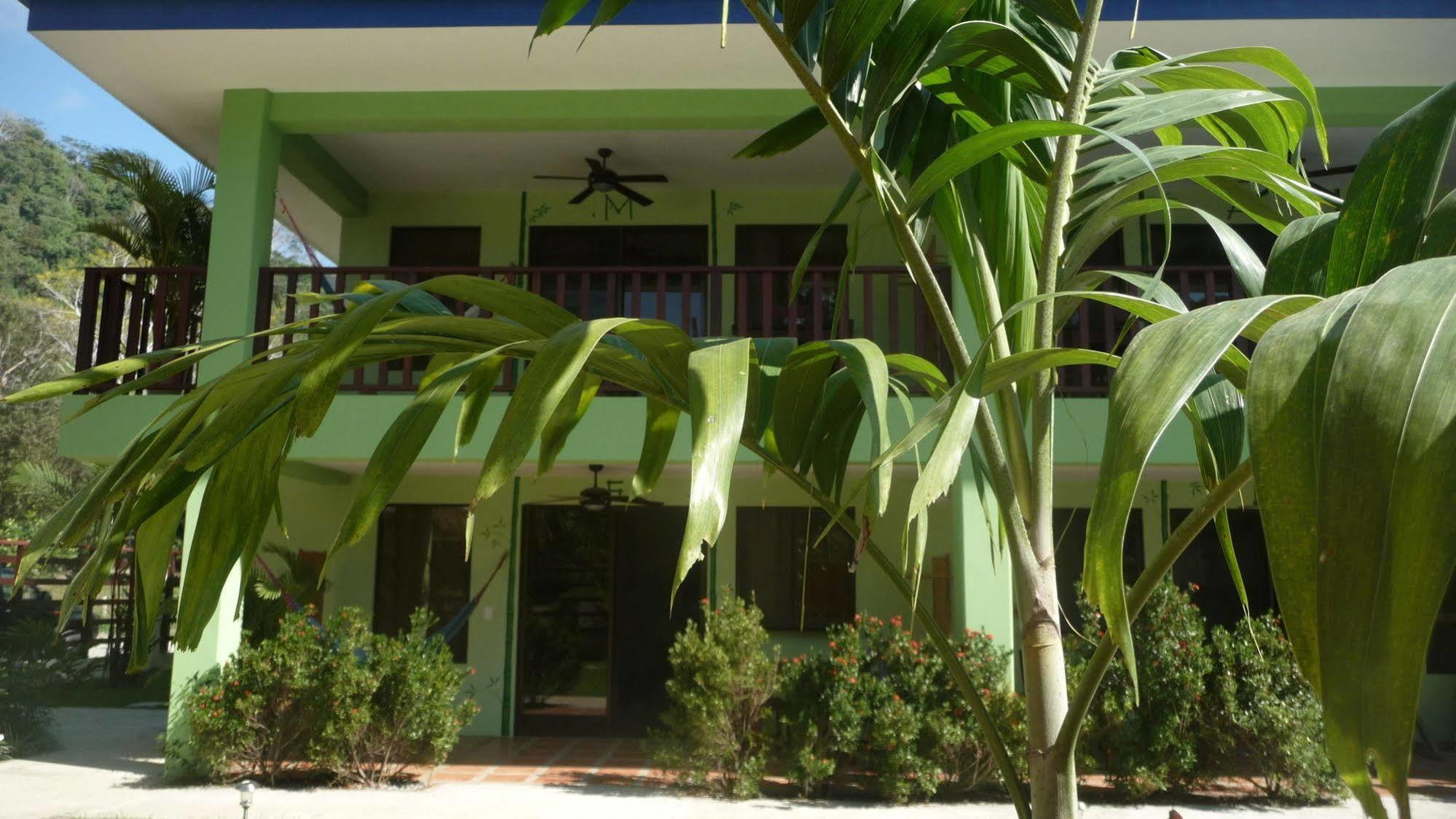 Mavi Surf Hotel Dominical Esterno foto